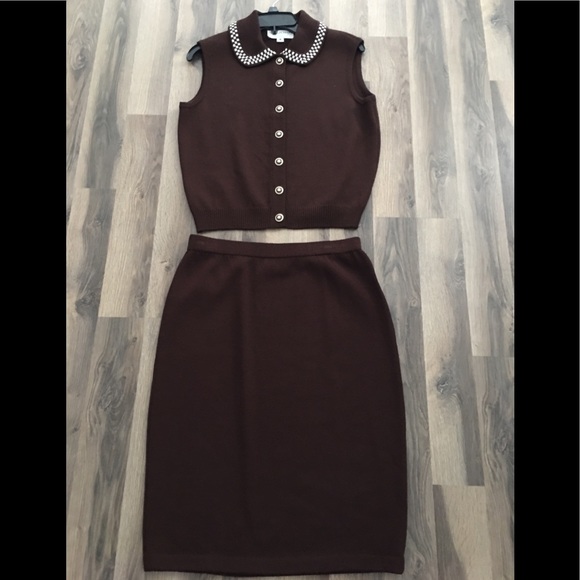 St. John Collection Dresses & Skirts - ST. JOHN 2 Piece Brown Knit Shirt and Top M
